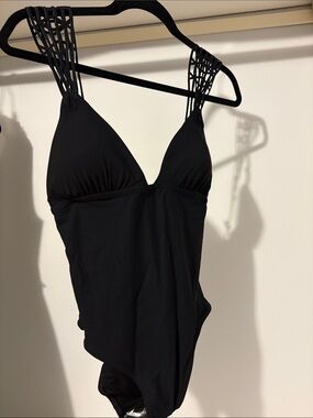 Gottex Black One-Piece Swimsuit with Strappy Lattice Shoulders